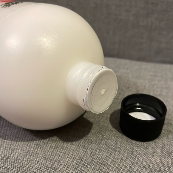 Philosophy Pure Grace Body Lotion NEW! - Picture 4 of 4